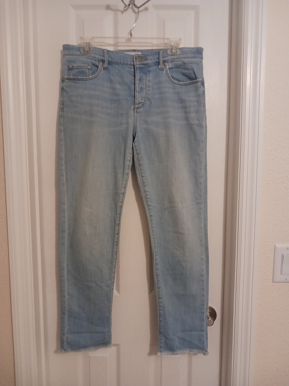 LOFT Light Blue Cropped Straight Boyfriend Jeans Womens 28